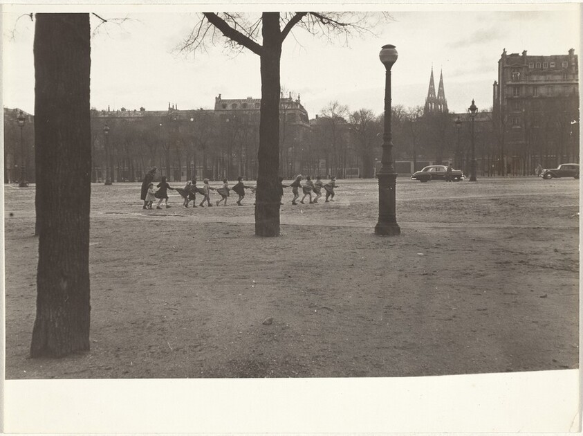 Children playing, Paris