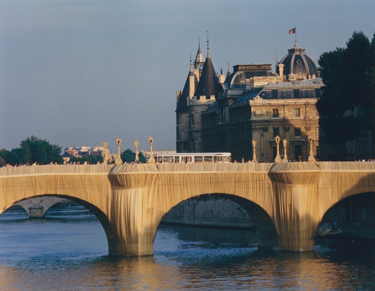 The Pont Neuf Wrapped, Paris, 1975-1985