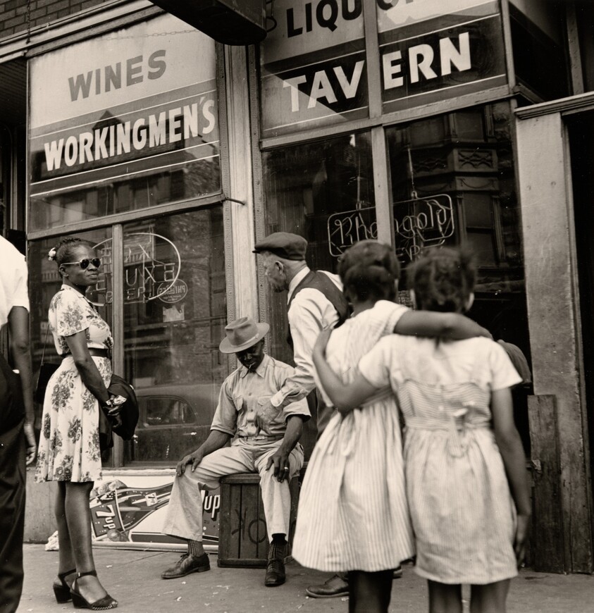 Two Girls Waiting outside a Tavern, Chicago, Illinois