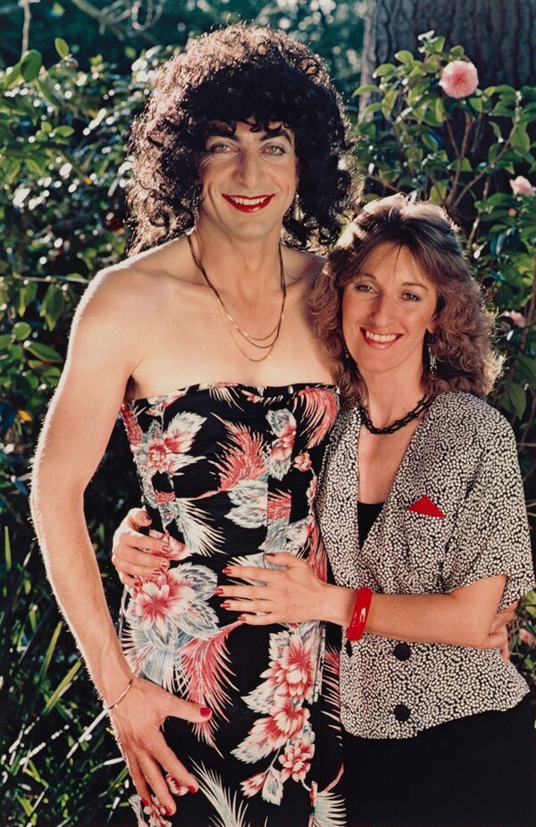 Davida and Mate, Corinne