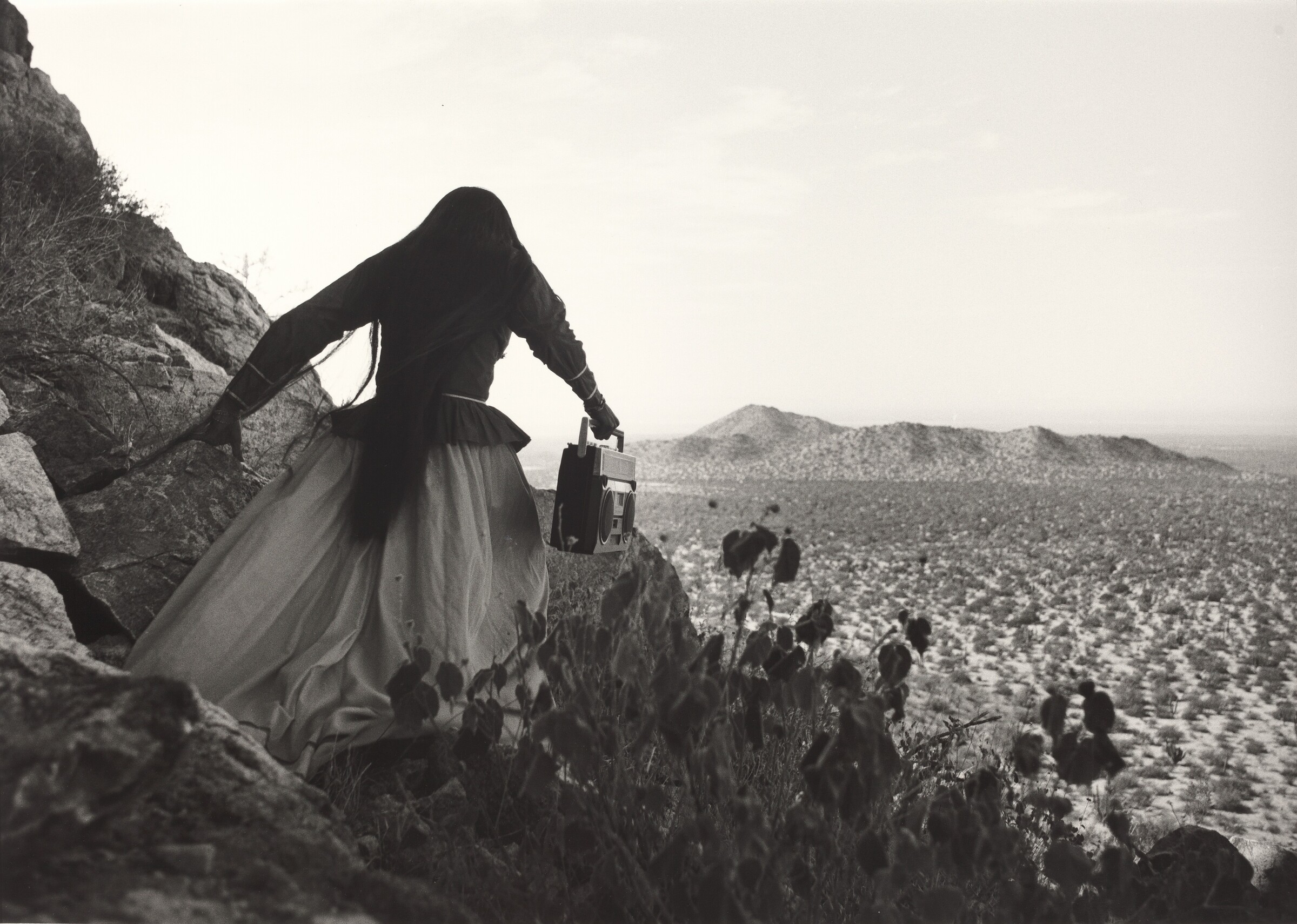 Mujer ángel, Desierto de Sonora, México (Angel Woman, Sonoran Desert, Mexico), Graciela Iturbide, 1979