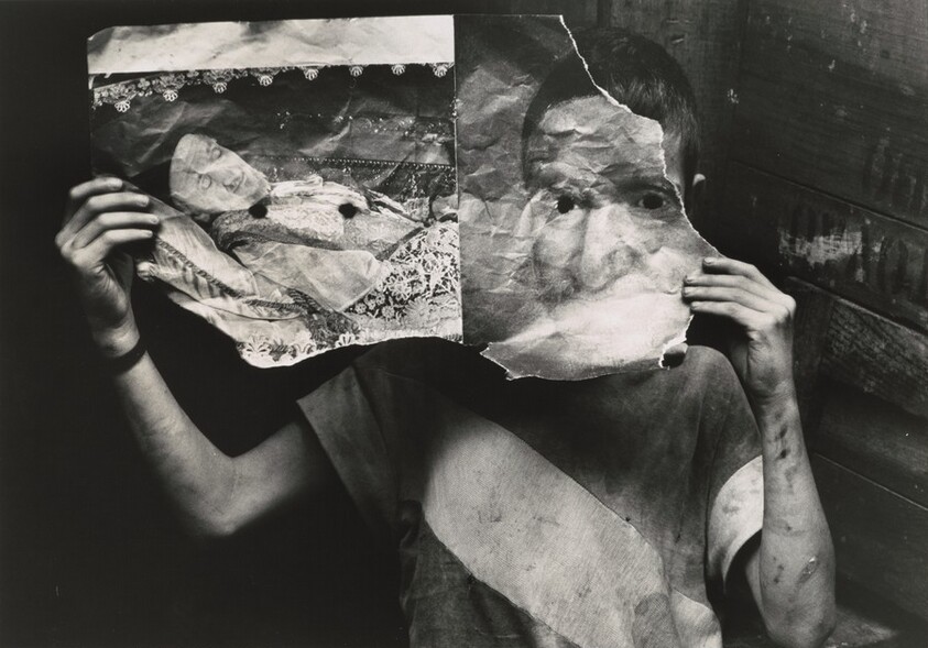 Flavio Amuses Smaller Brothers and Sisters