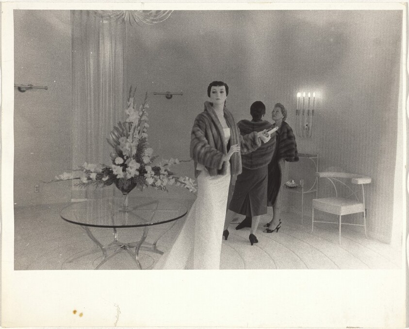 Dress shop--Los Angeles