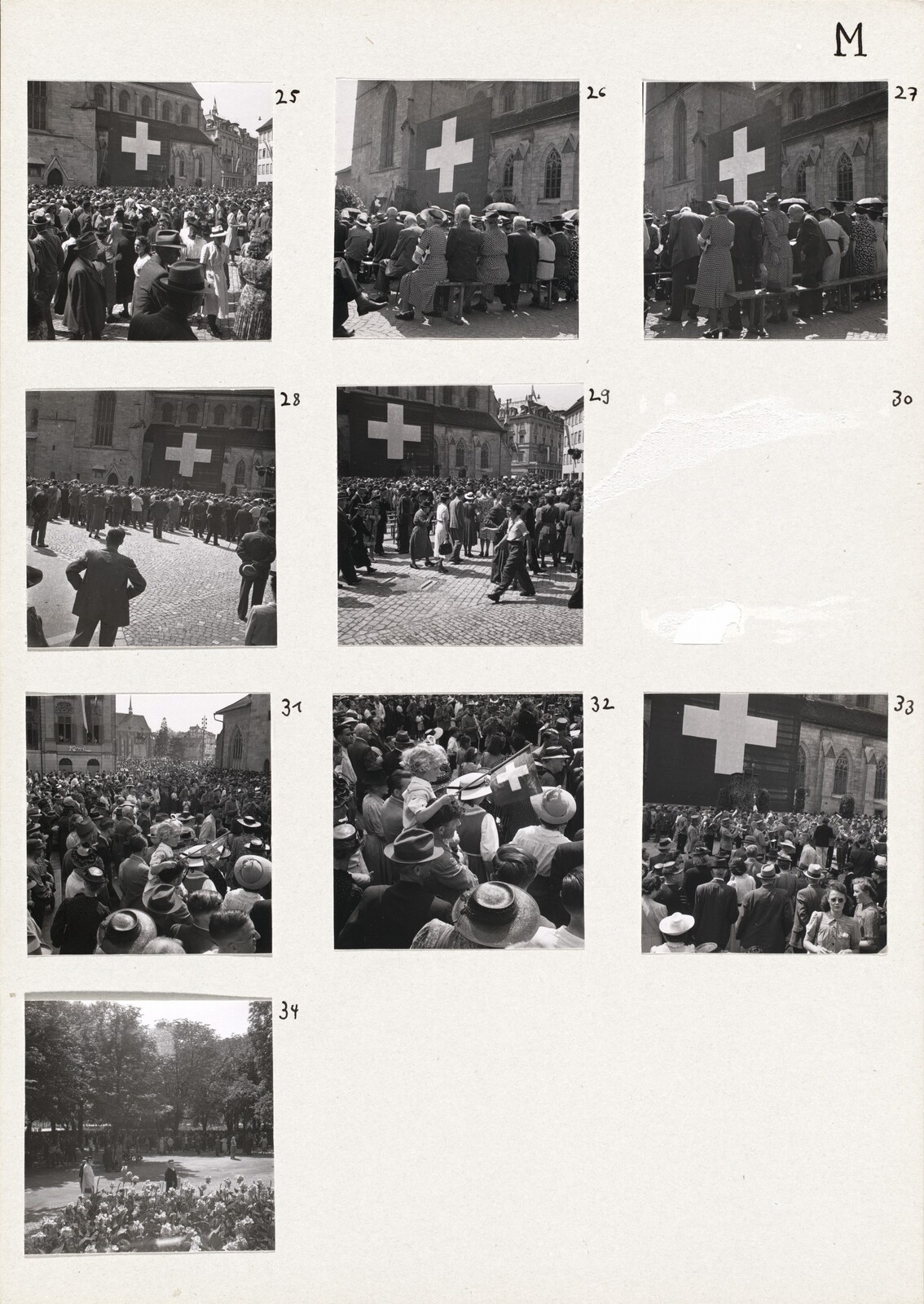 Die Menschen (People) 25-34, Robert Frank, 1942-1946