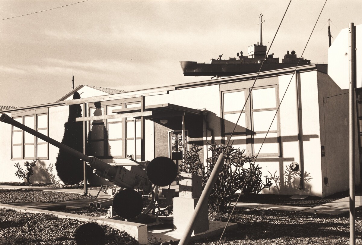 (Variant) Homage to L.F.