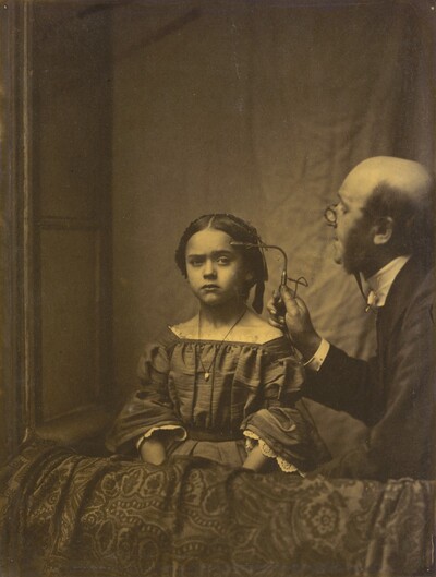The muscle of attention (left); Eyebrow contraction due to bright light (right)