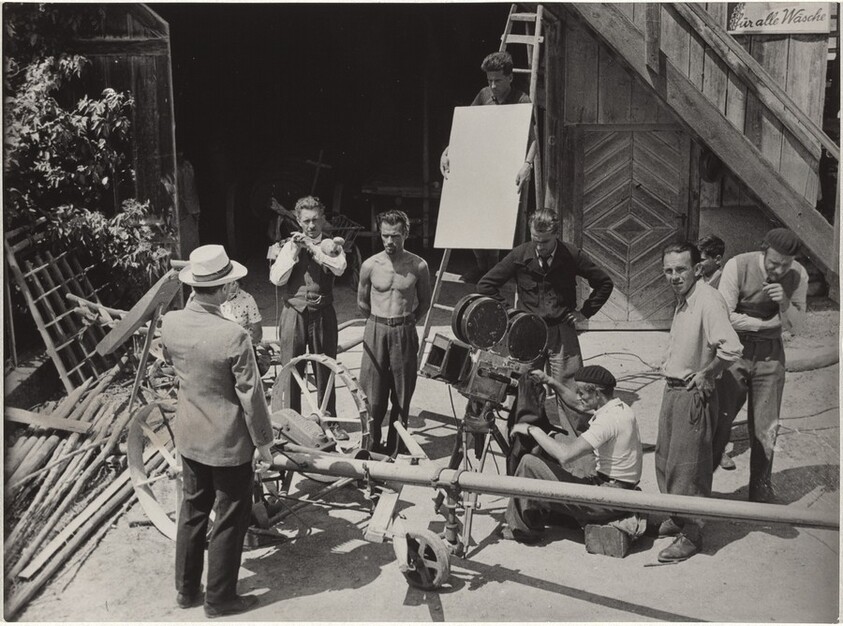 Director with actors--Filming "Steibruch"