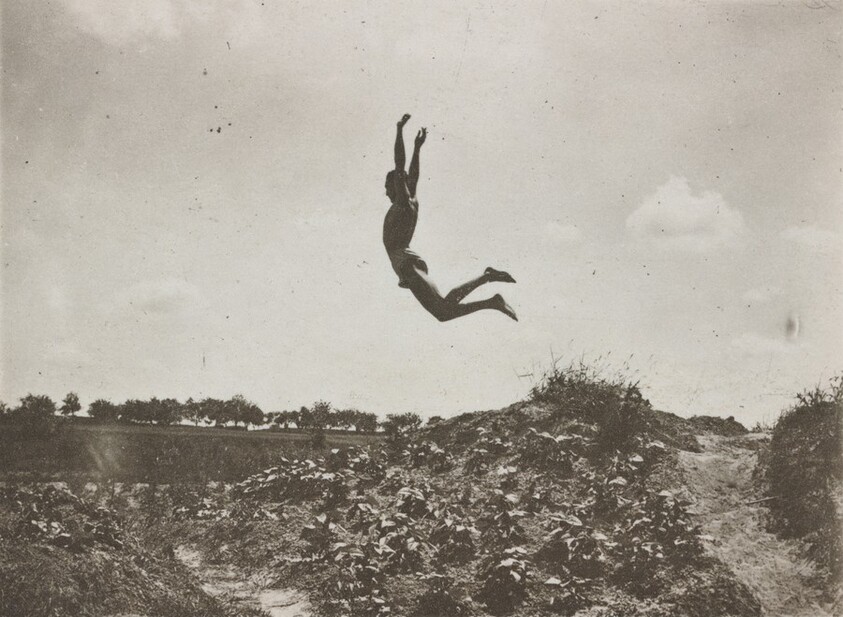 Jeno Kertész as Icarus