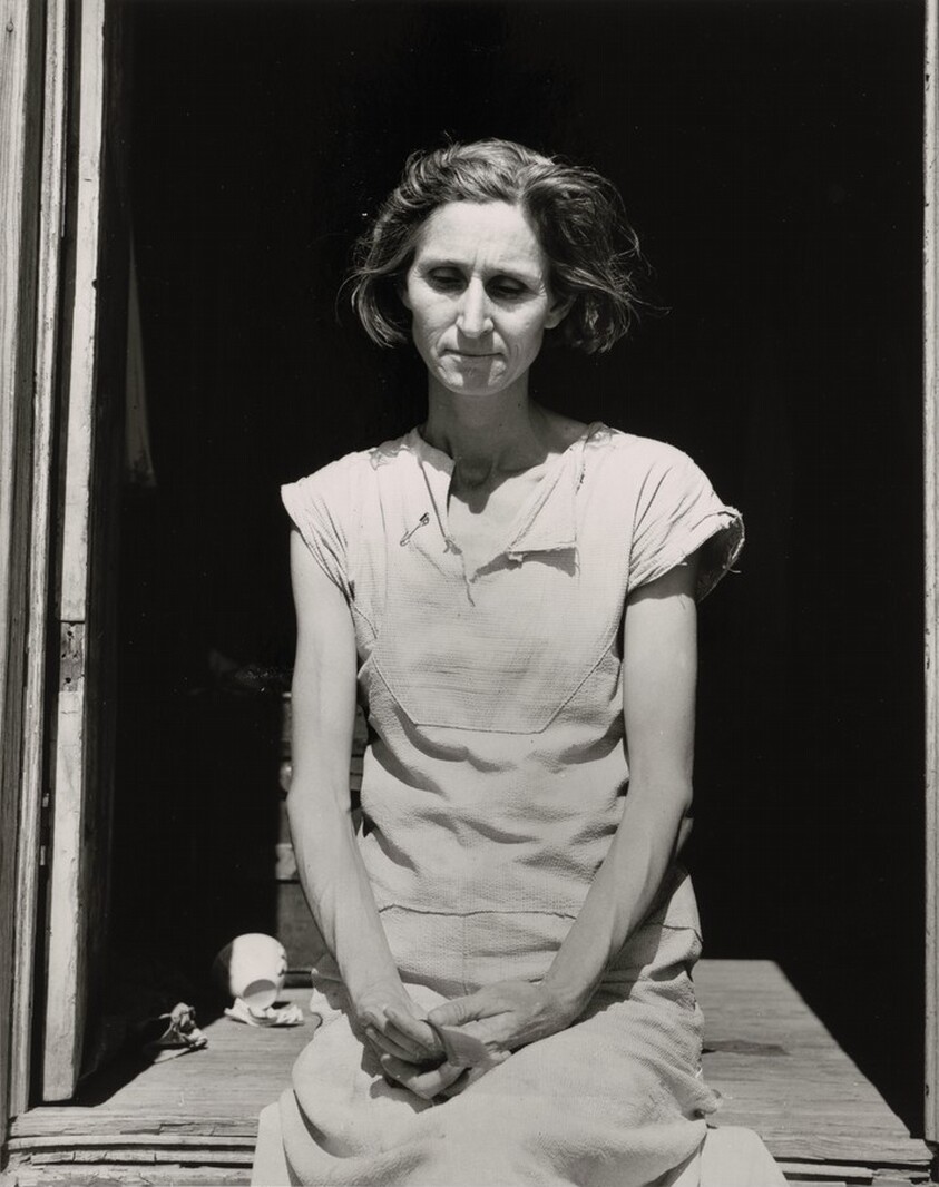 Nettie Featherston, wife of a migratory laborer with three children, near Childress, Texas