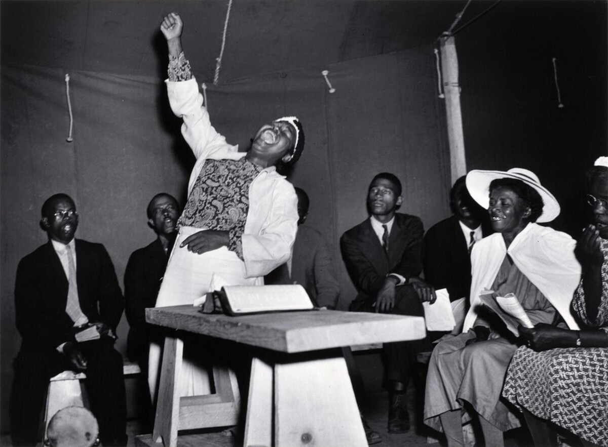 Bridgeton, New Jersey. FSA (Farm Security Administration) agricultural workers' camp. Negro revivalist