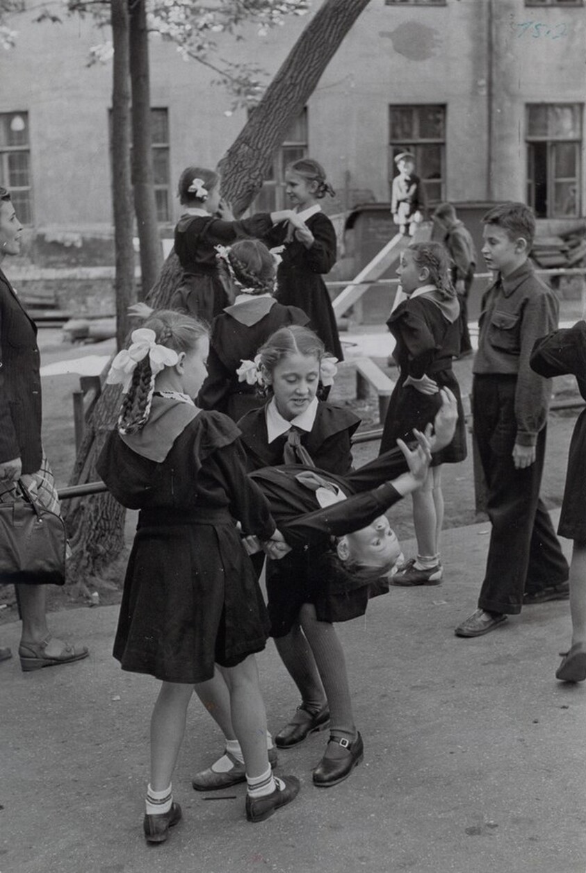 Schoolchildren, Moscow, Russia