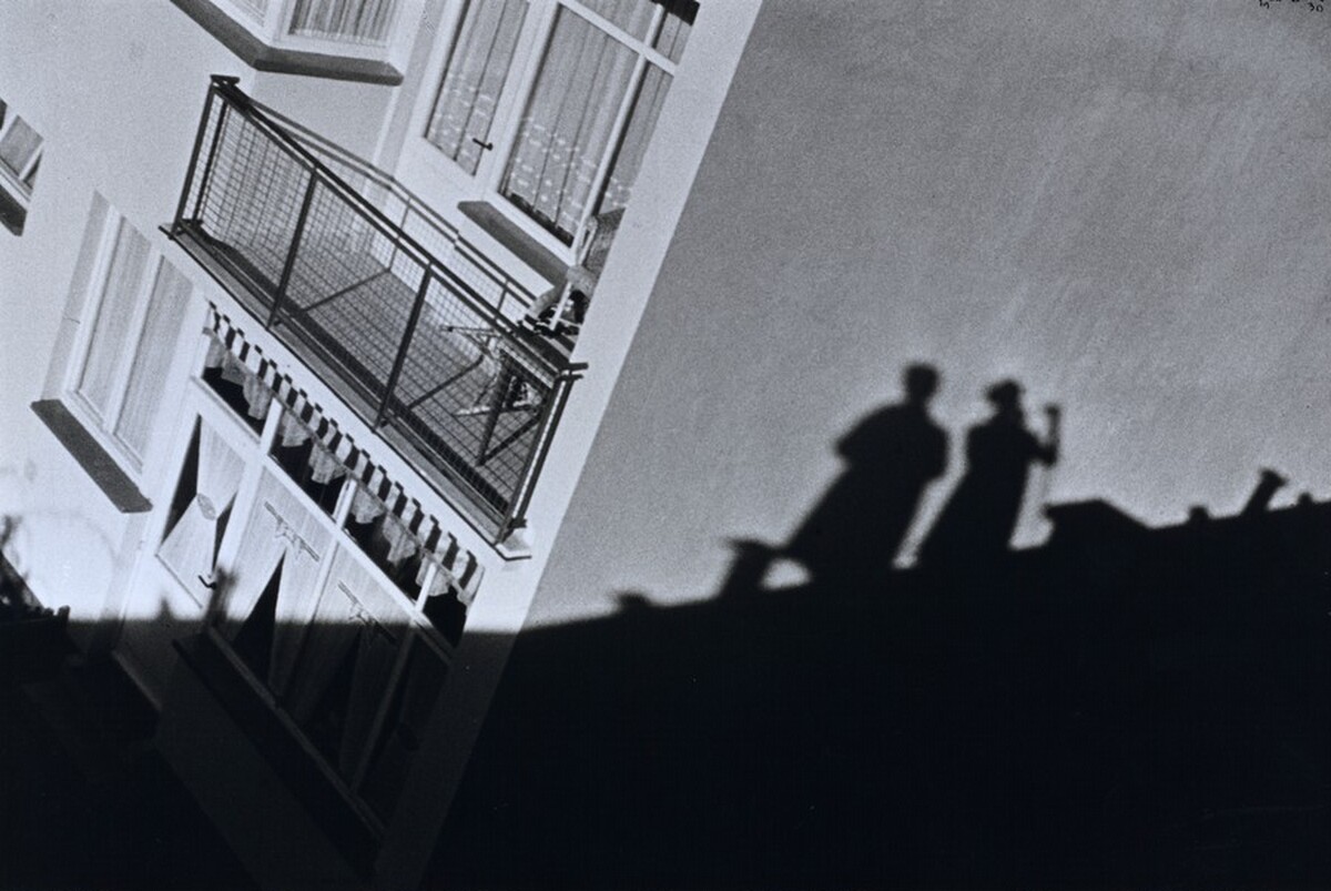 Hellerhof-Siedlung, Frankfurt--My Shadow and the Shadow of the Architect Mart Stam on the Roof