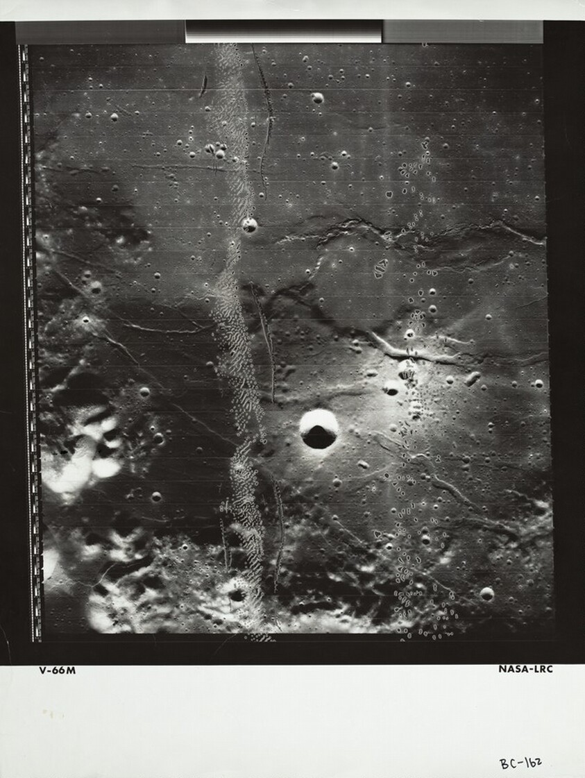 Lunar Orbiter, Medium Resolution, LOV M-066 LRC