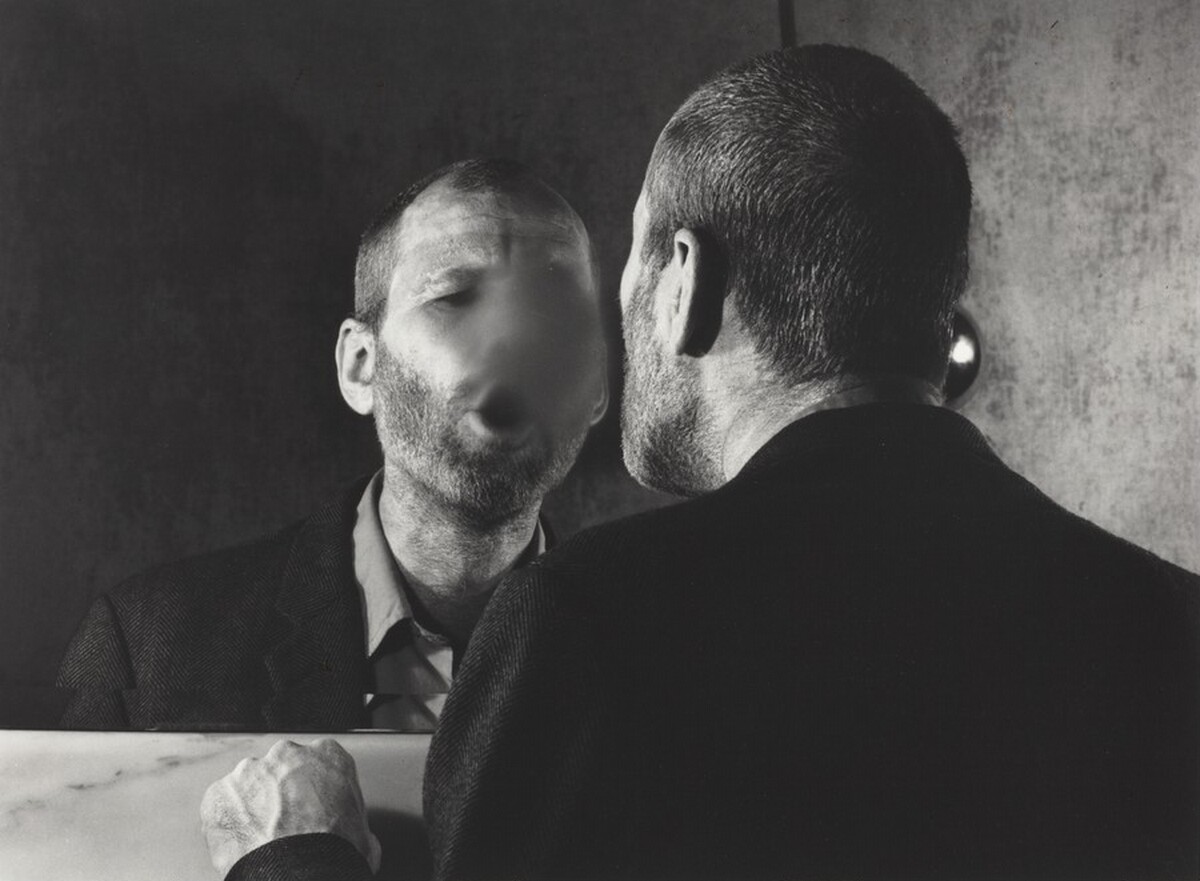 Der Fleck auf dem Spiegel, den der Atemhauch schafft (Breath Mark on the Mirror)