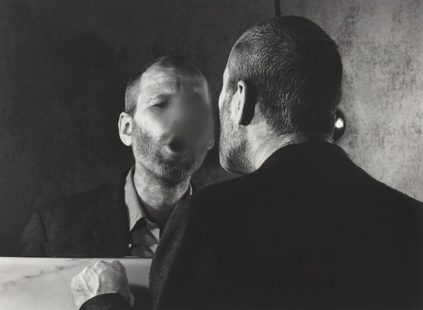 Der Fleck auf dem Spiegel, den der Atemhauch schafft (Breath Mark on the Mirror)