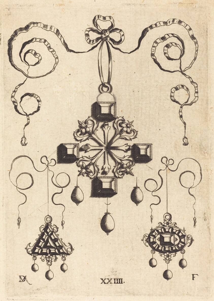 Pendant with Double Cross at Centre, Surrounded by Four Large Table-Stones