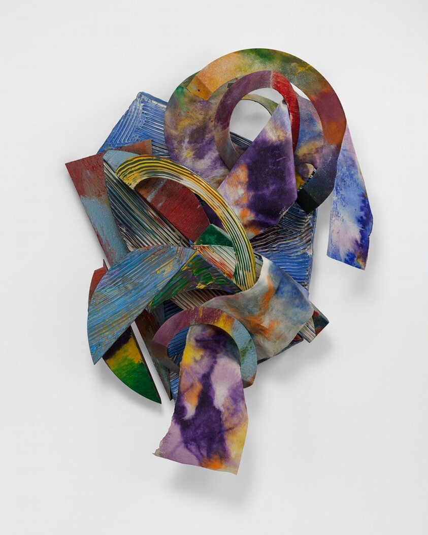 Horizon Squeeze in the Sky