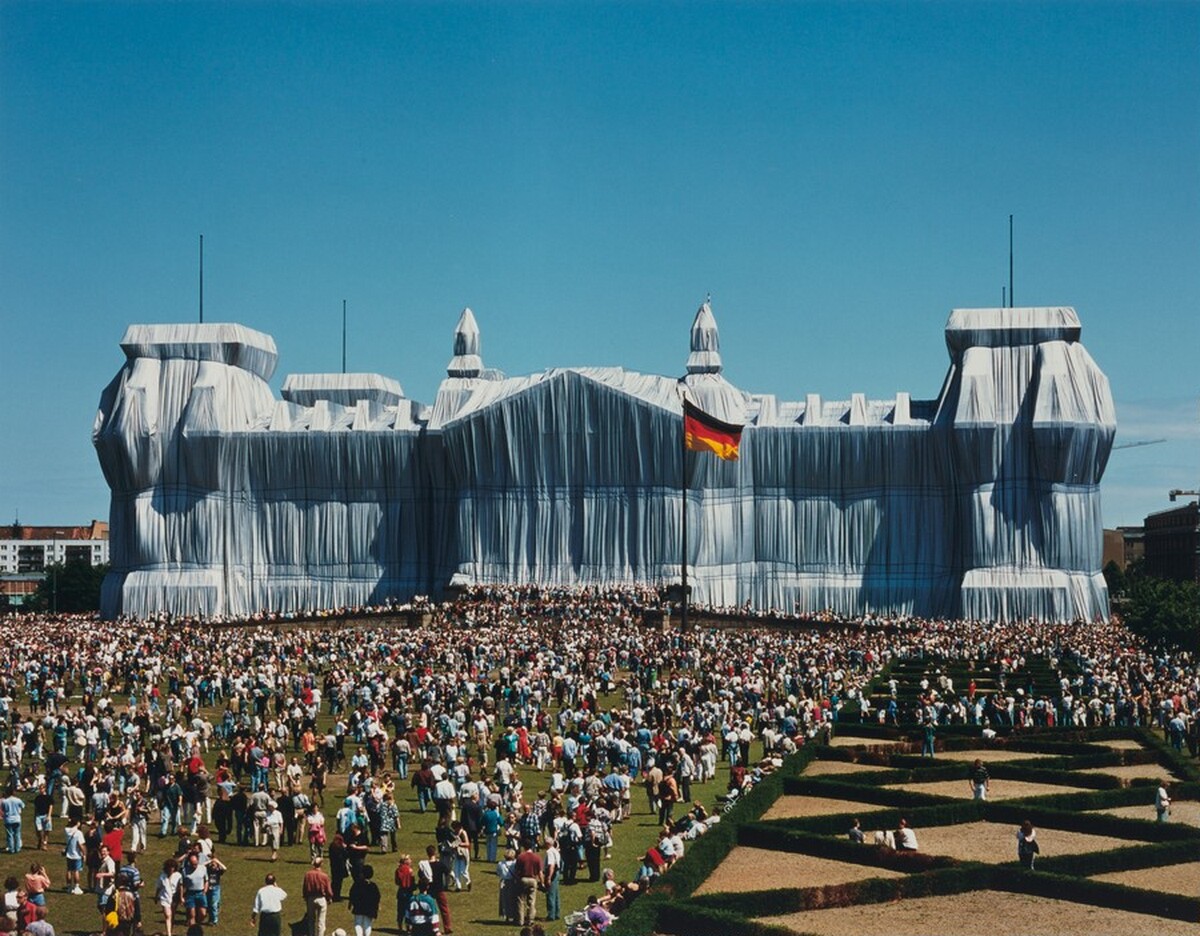 Wrapped Reichstag, Berlin, 1971-1995