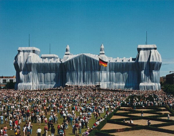 Wrapped Reichstag, Berlin, 1971-1995