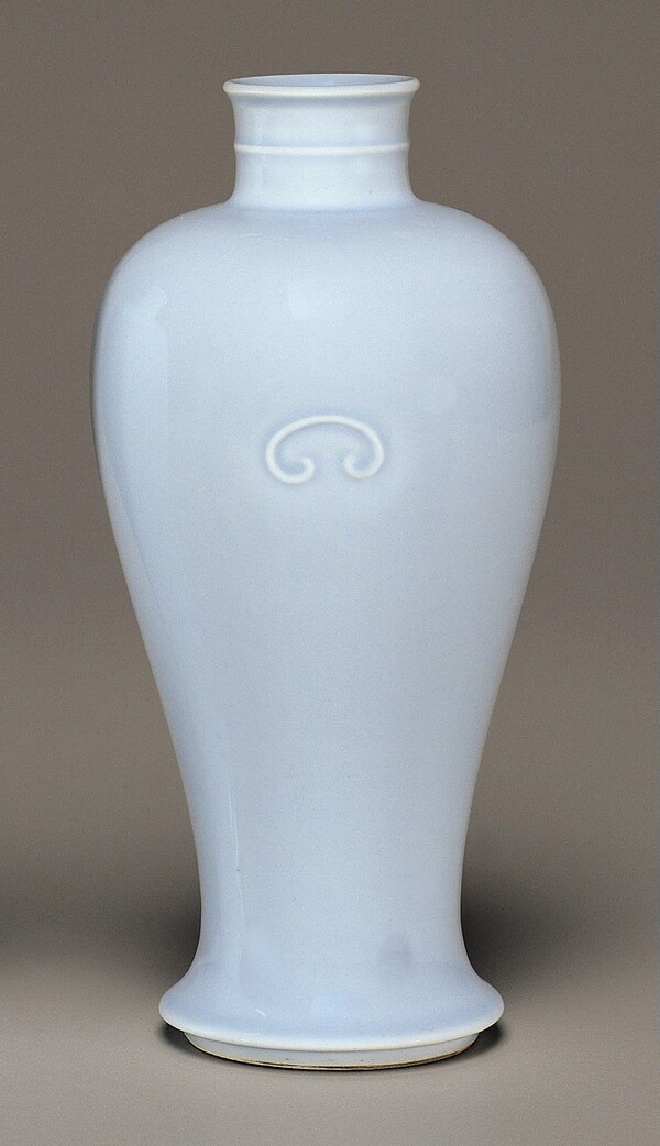 Vase, Meiping Shape