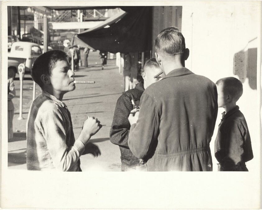 Boys smoking cigars--Alabama