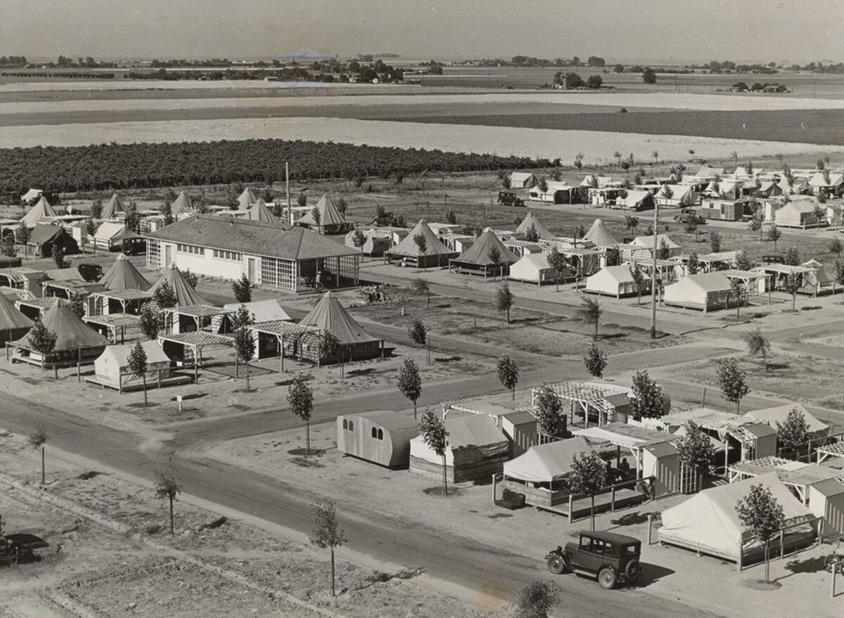 Farm Security Administration camp for migrant agricultural workers at Shafter, California