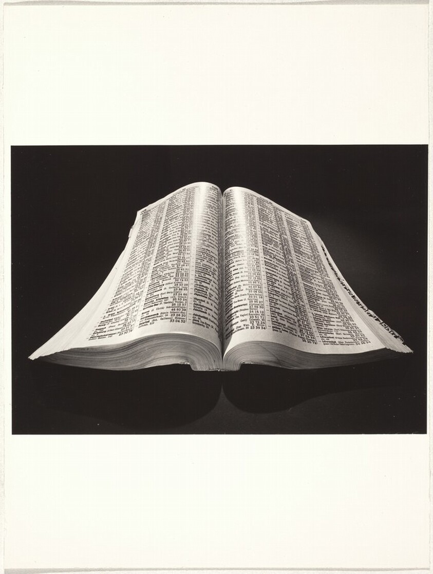 Zurich telephone directory--40 Fotos