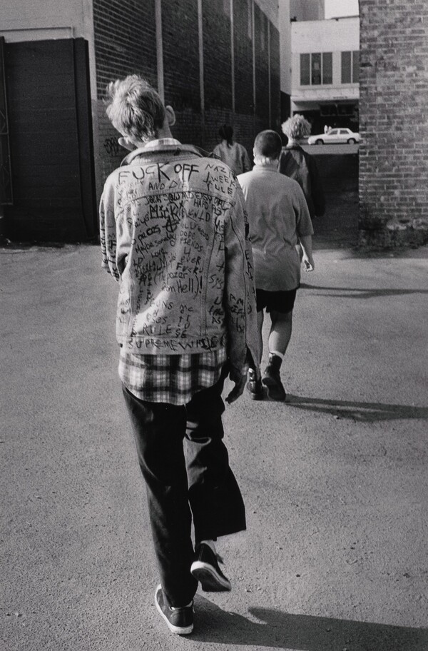 I'm Dave (walking away)
