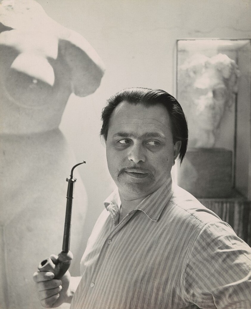 Roman Sculptor, Peikov