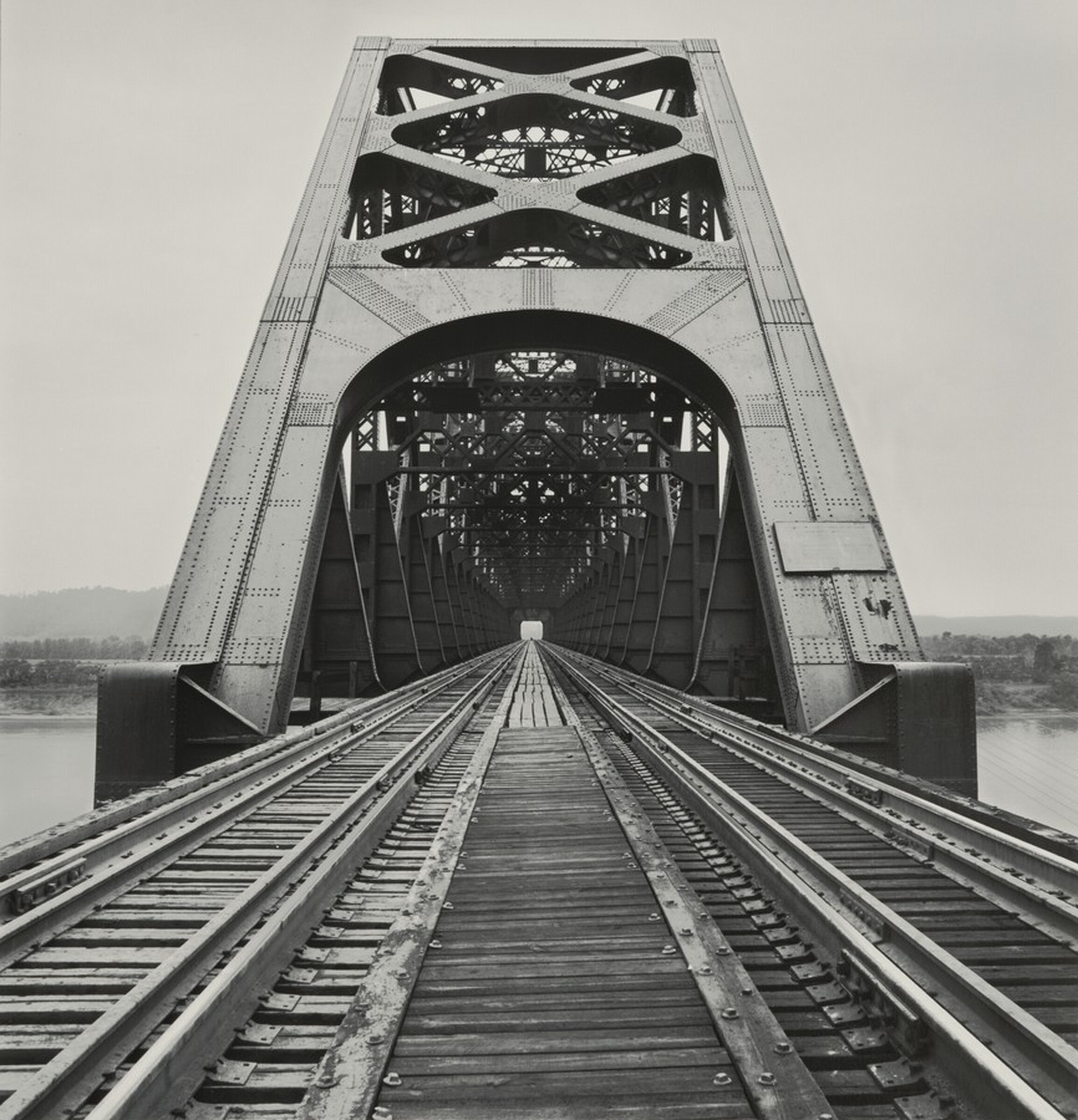 GFB 68 200, Chesapeake and Ohio Railway, the Sciotoville Bridge, over the Ohio River, Sciotoville, Ohio, David Plowden, 1968, printed 2022