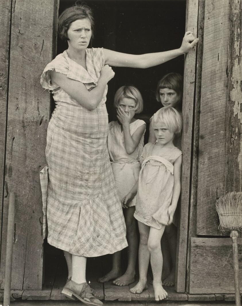 Wife and Children of Sharecropper, Washington County, Arkansas