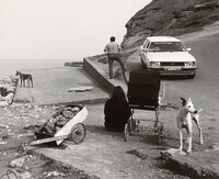 Crabs and People, Skinningrove, North Yorkshire, UK, Chris Killip, 1981