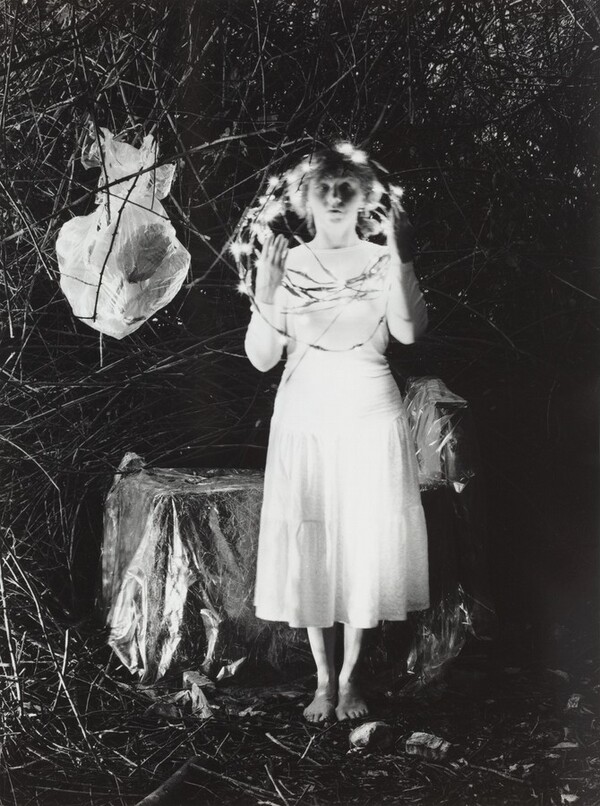 Erinnerungsspur--Statische Vibration (Memory's Trace--Static Vibration)