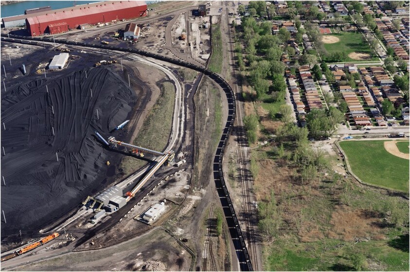 Petcoke filled train snaking through the neighborhood, Southeast Side, Chicago, IL