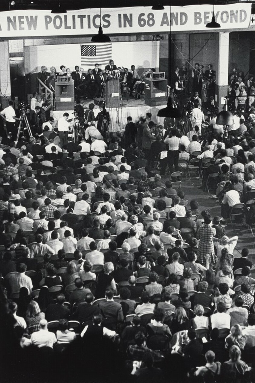 Dr. King addresses the New Politics Convention at the Chicago Coliseum
