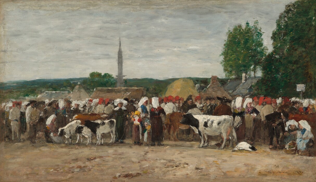 This painting shows a busy marketplace scene at eye level with a crowd of people and cattle. Hills are in the distance under a cloudy gray sky, and in front of them we can see a line of rooftops and a tall church spire. In front of these buildings are the people and cattle. The people are indistinct, but many of them seem to wear white or red head coverings and clothes in earthy tones. The brushstrokes in the painting are thick and visible, giving the scene a blurred appearance.