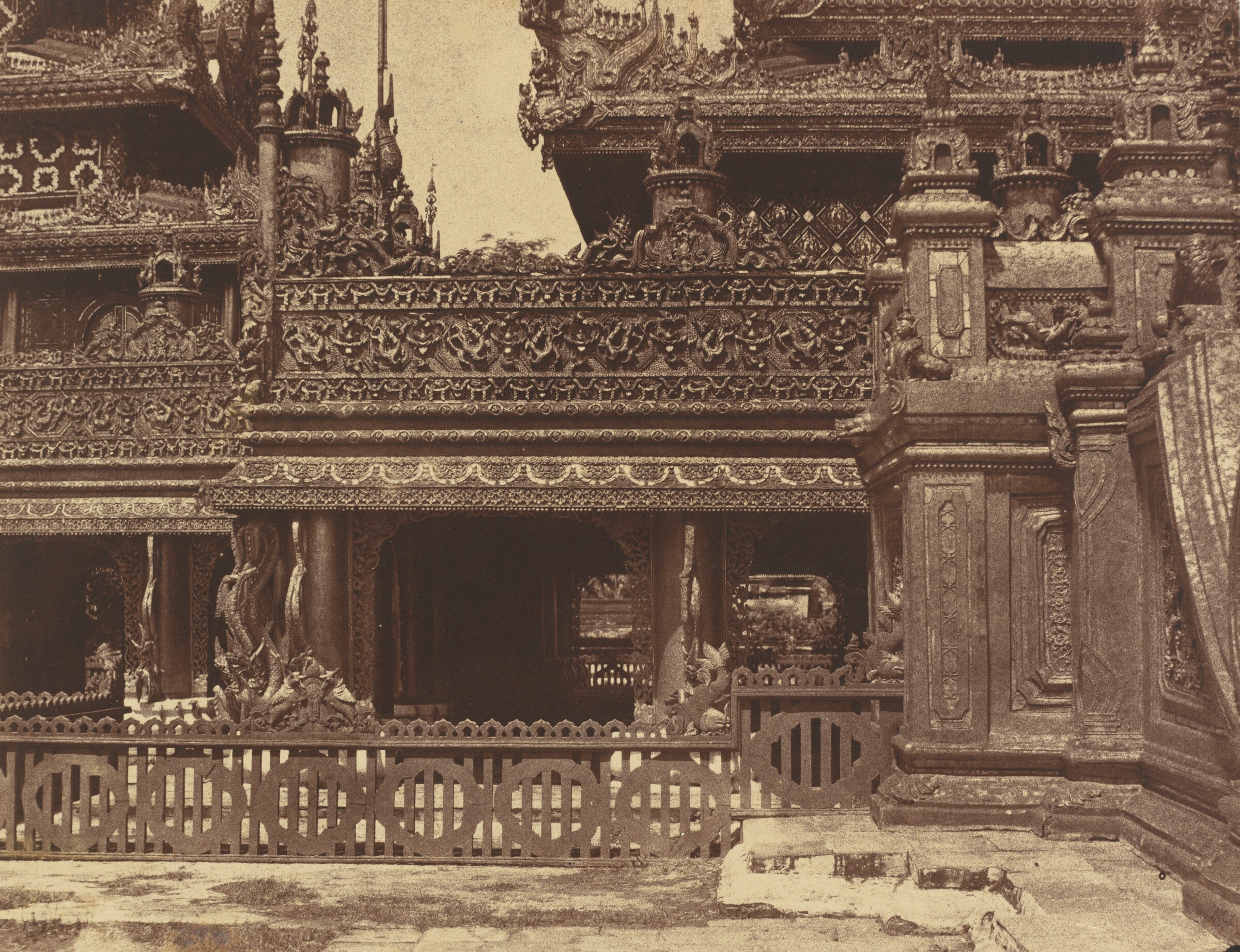 Amerapoora: Another Part of the Balcony of Kyoung No. 86, Linnaeus Tripe, September 1–October 21, 1855