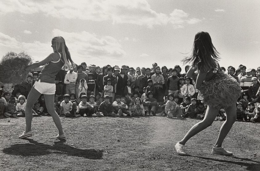 Stanford University Cheerleaders entertain the refugees