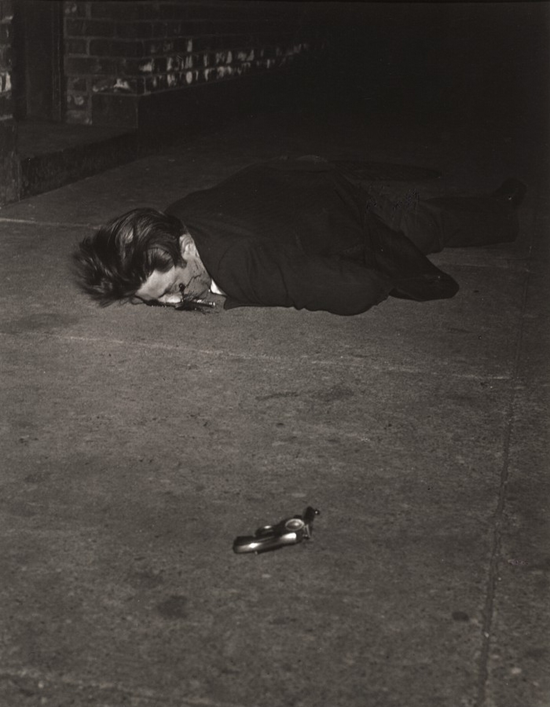 Gunman Killed by Off-Duty Cop at 344 Broome St., Weegee, 1942, printed 1960s
