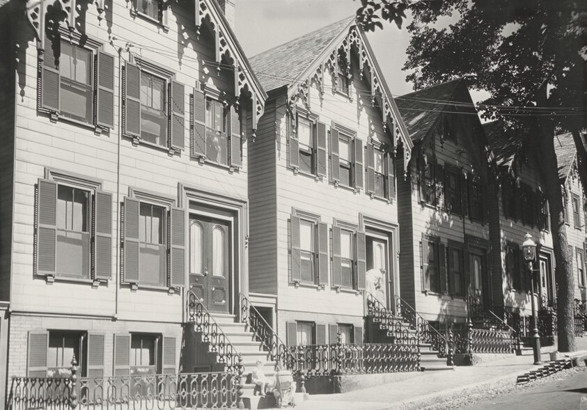 Wooden Houses, Boston