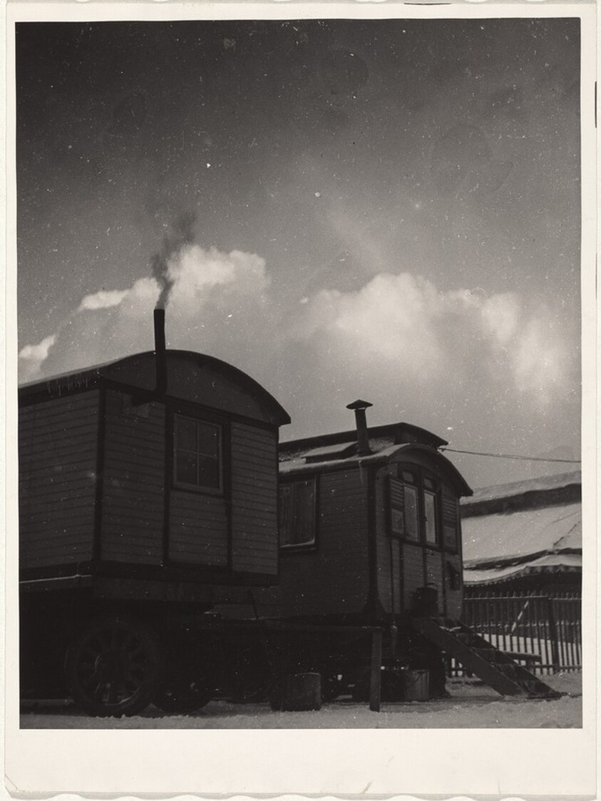 Caravans--Architecture