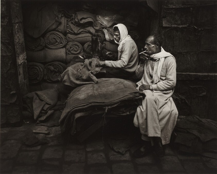 Repairing Sacks, Cairo