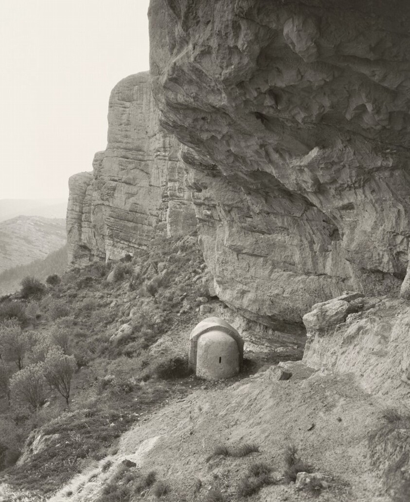 Esteban de Viguera, exterior view