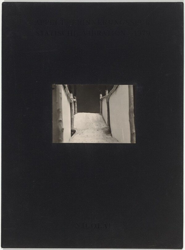 Erinnerungsspur--Statische Vibration (Memory's Trace--Static Vibration)