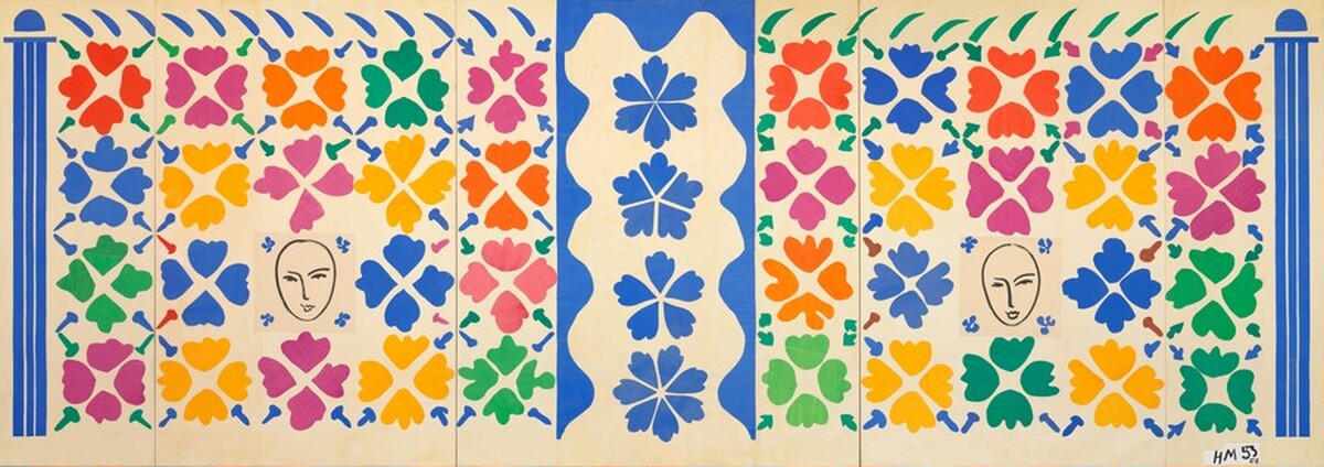 Large Decoration with Masks