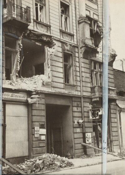 Title from caption on object: “Warsaw”