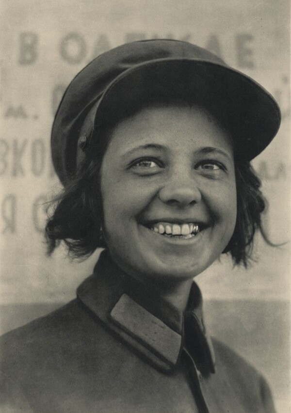 Street Car Conductor: Moscow