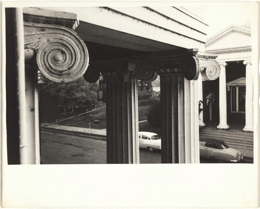 Doric columns--Memphis, Tennessee