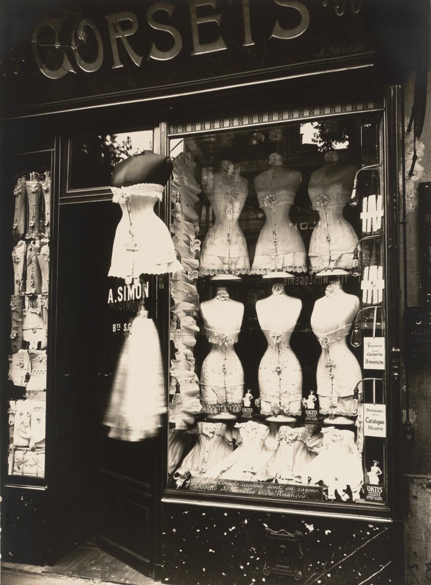 Boulevard de Strasbourg, Corsets