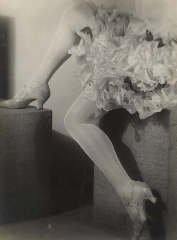 Legs and crinoline